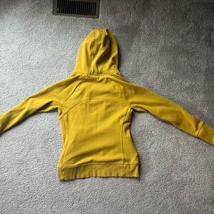 Athleta Triumph Hoodie in Oxidized Yellow, M
